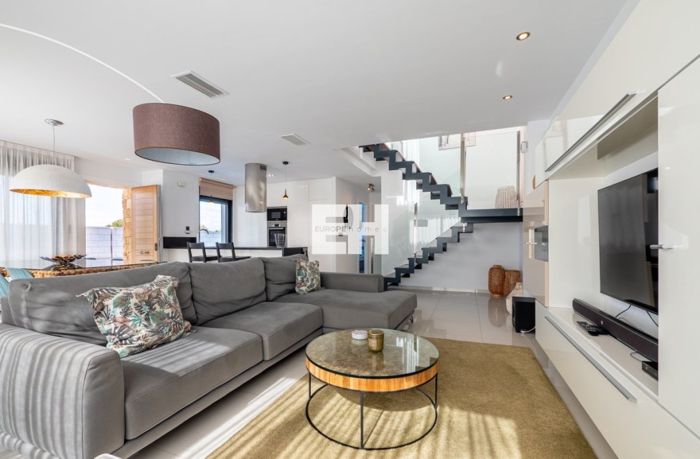Resale - villa - Ciudad Quesada - Costa Blanca