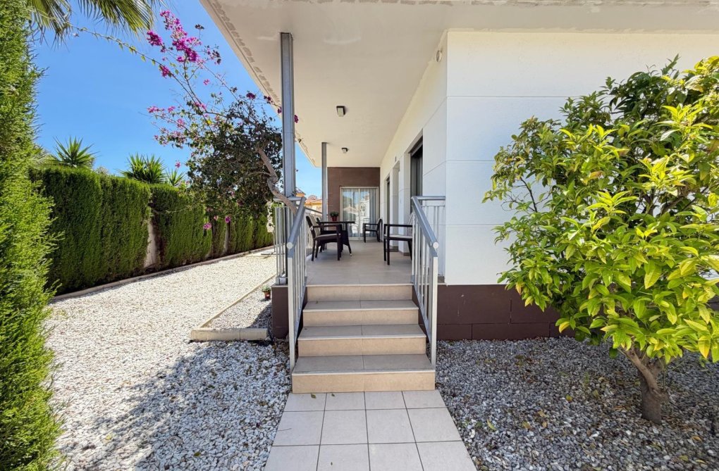 Resale - villa - Ciudad Quesada - Doña Pepa 