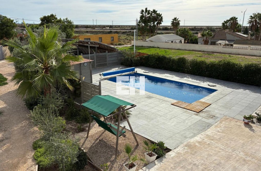 Resale - villa - Crevillent - Costa Blanca