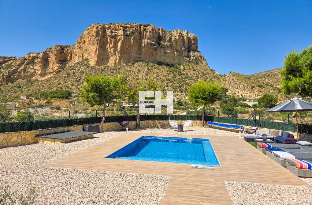 Resale - villa - Crevillent - Inland
