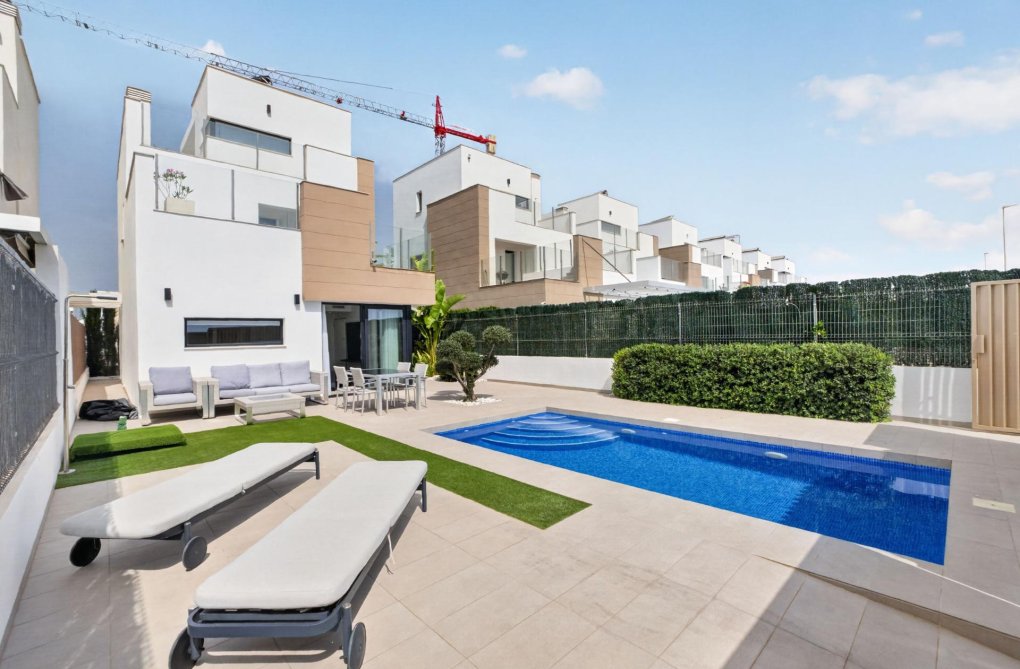 Resale - villa - Guardamar del Segura - El Raso