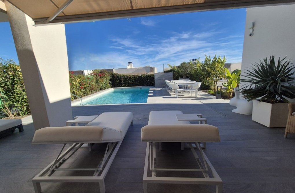 Resale - villa - La Finca Golf Resort - Inland