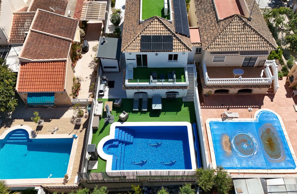 Resale - villa - Los Balcones - Costa Blanca