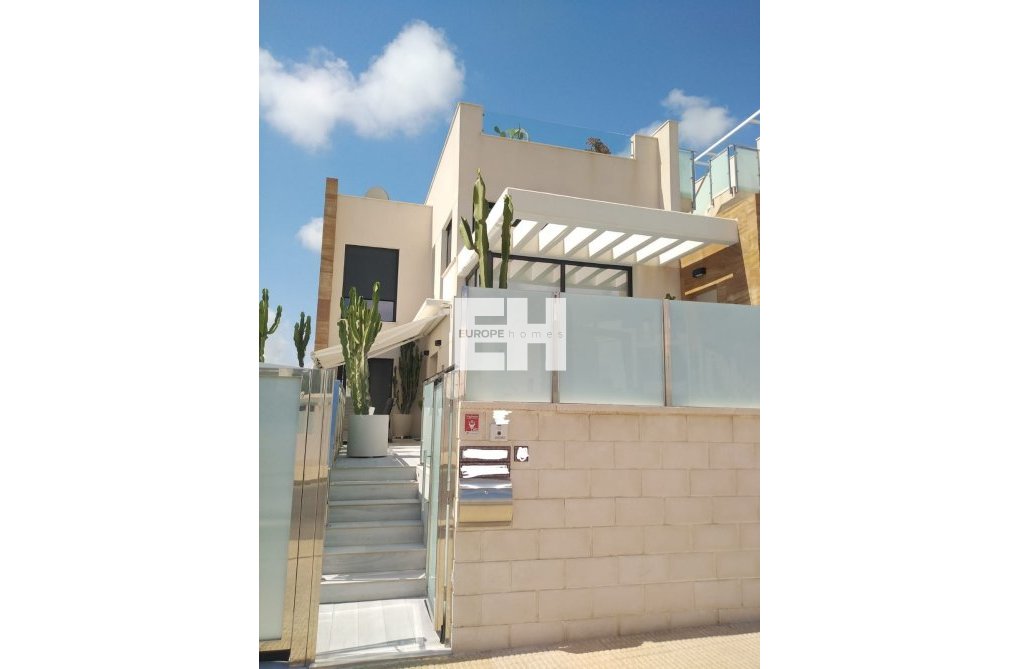 Resale - villa - Orihuela Costa - Costa Blanca