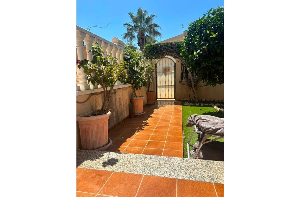 Resale - villa - Orihuela Costa - Lomas de Cabo Roig