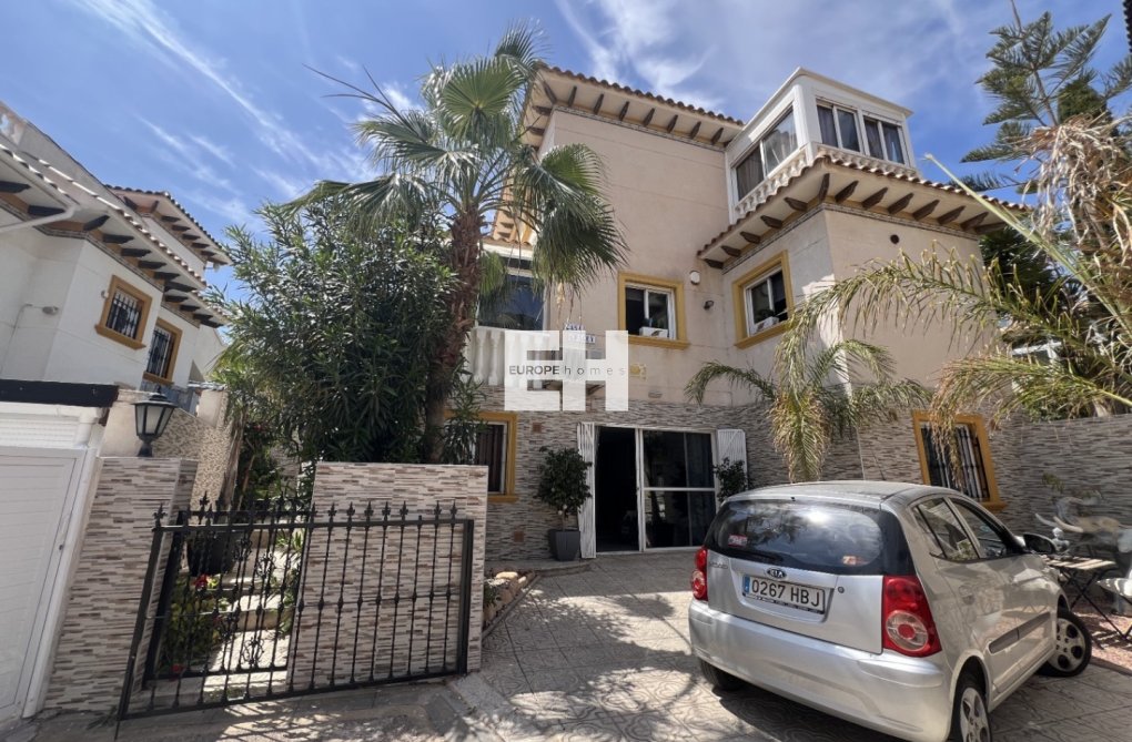 Resale - villa - Orihuela - Inland