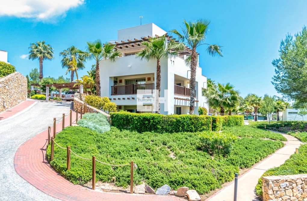 Resale - villa - Orihuela - Las Colinas Golf