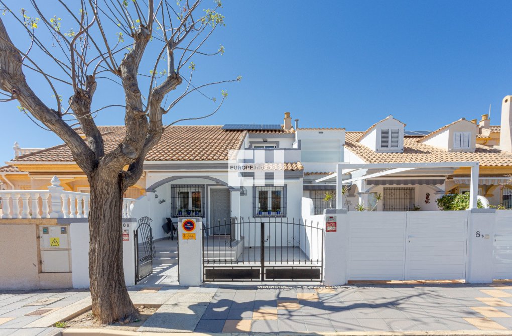 Resale - villa - Pilar de la Horadada - Costa Blanca