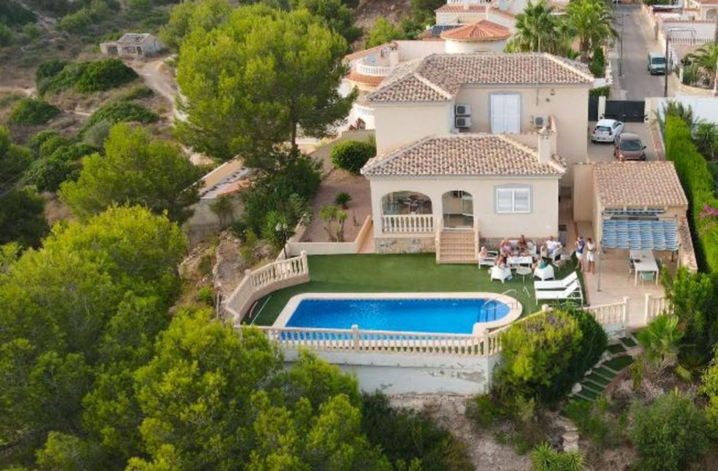 Resale - villa - Pinar de Campoverde - Inland