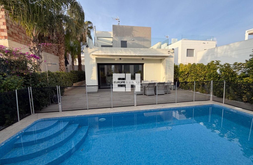 Resale - villa - Rojales - Cuidad Quesada