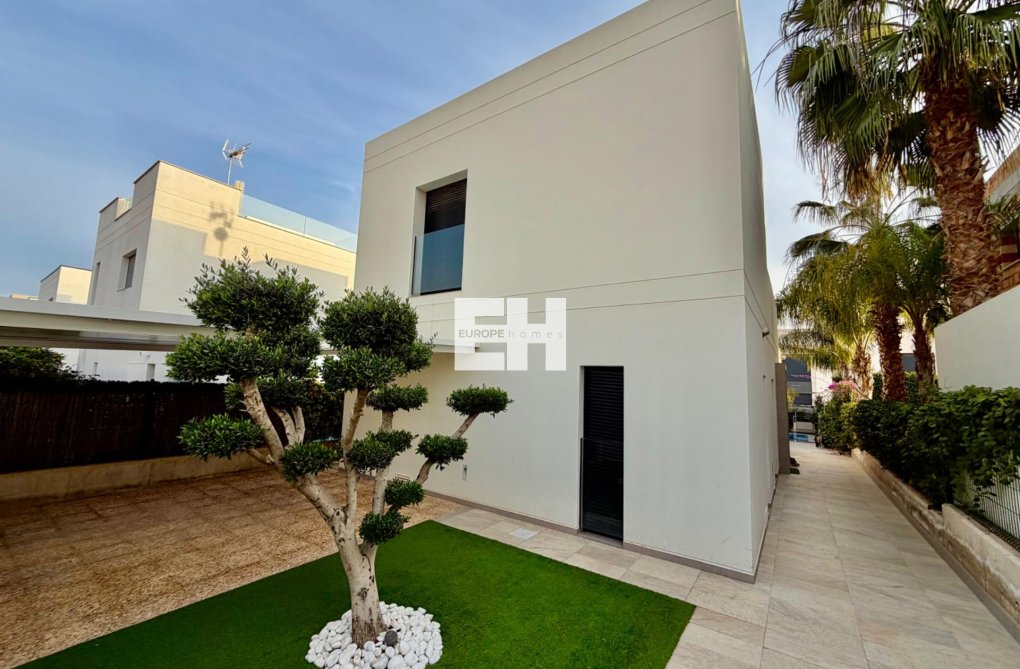Resale - villa - Rojales - Cuidad Quesada