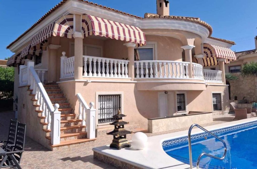 Resale - villa - Rojales
