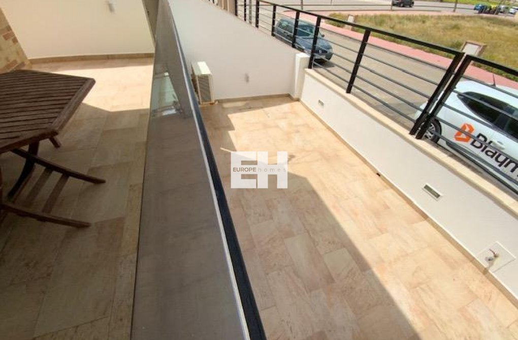 Resale - villa - Roldan - Inland