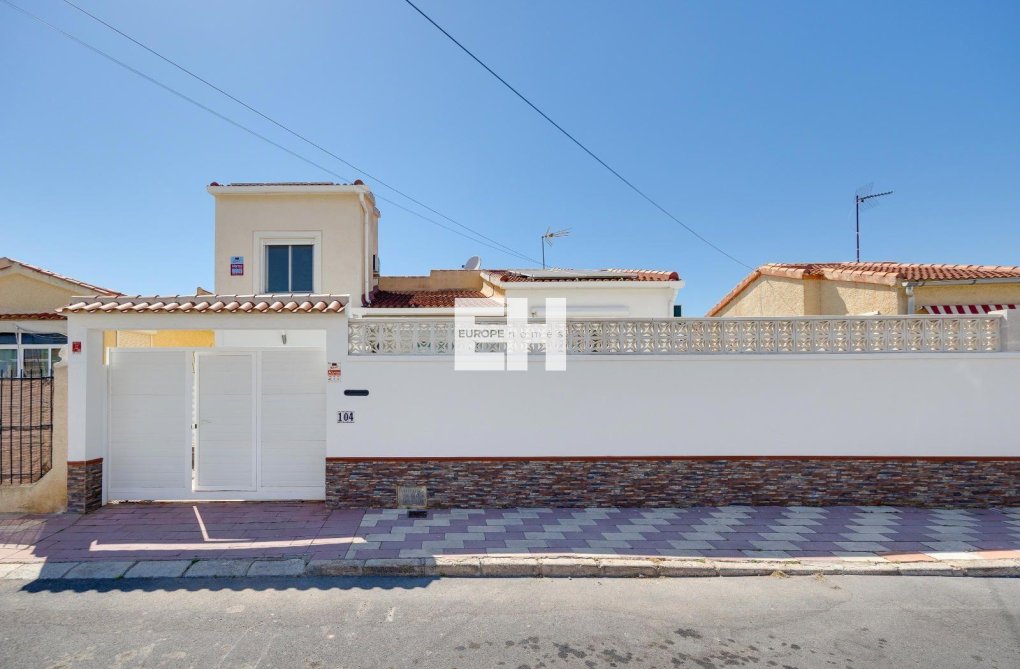Resale - villa - San Fulgencio - La Marina