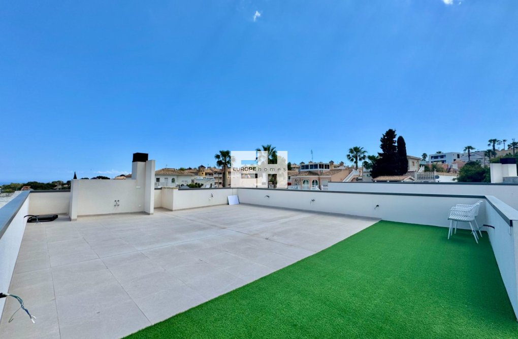 Resale - villa - San Miguel de Salinas - Blue Lagoon - Galán