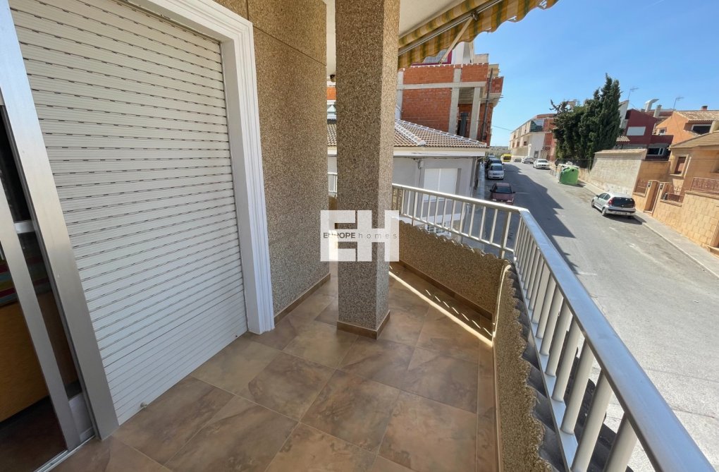 Resale - villa - San Miguel de Salinas - Inland