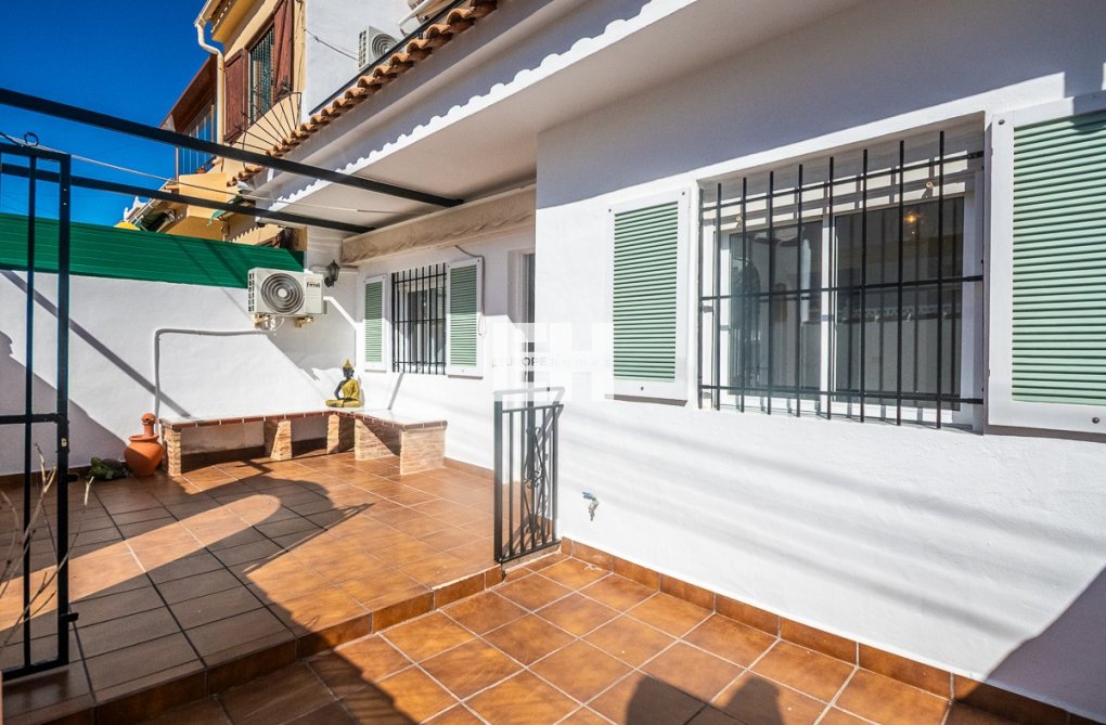 Resale - villa - San Miguel de Salinas - Inland