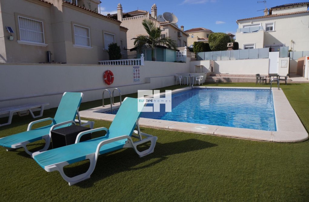 Resale - villa - San Miguel de Salinas