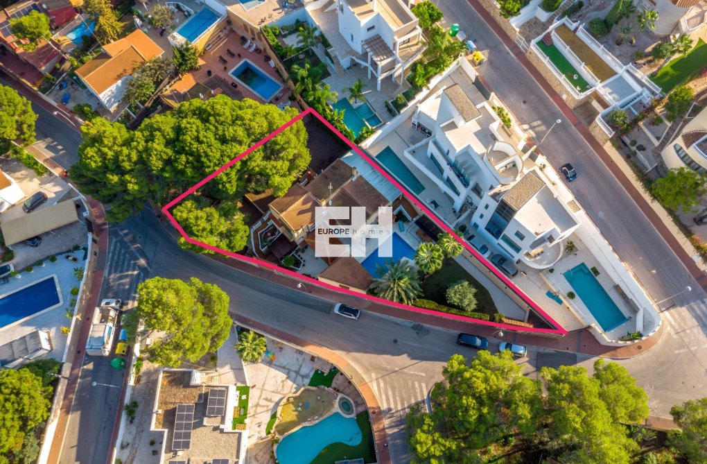 Resale - villa - Torrevieja - Los Balcones 