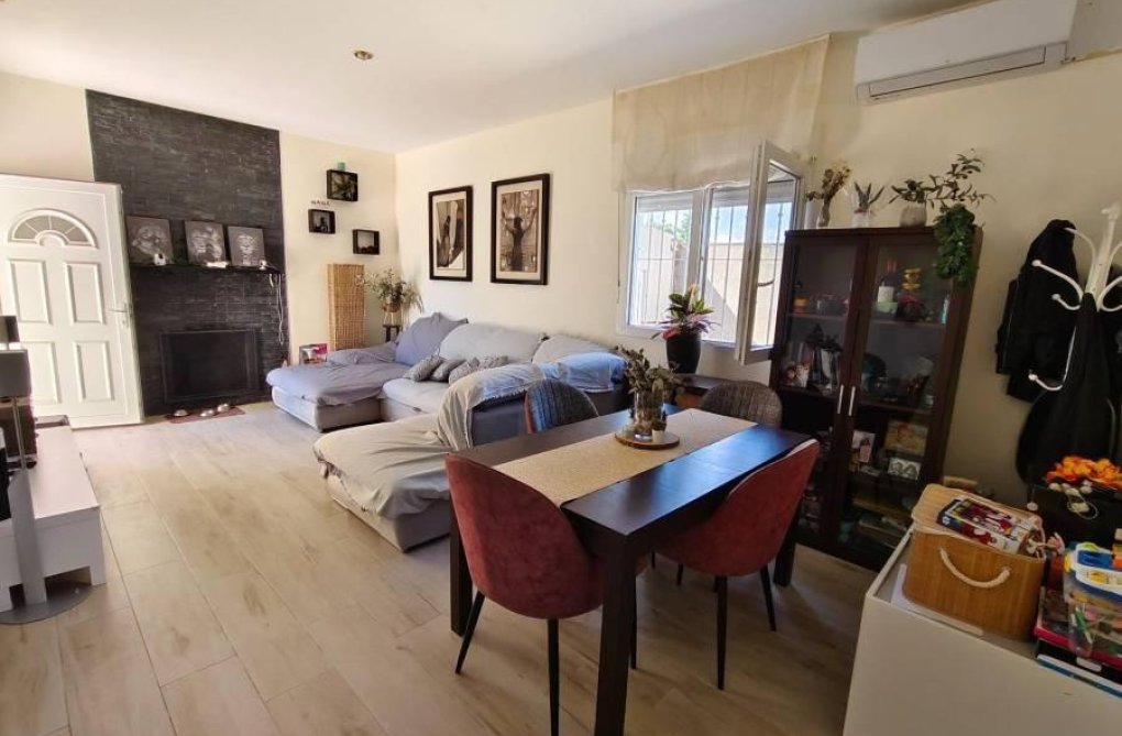 Resale - villa - Torrevieja - Torreta Florida
