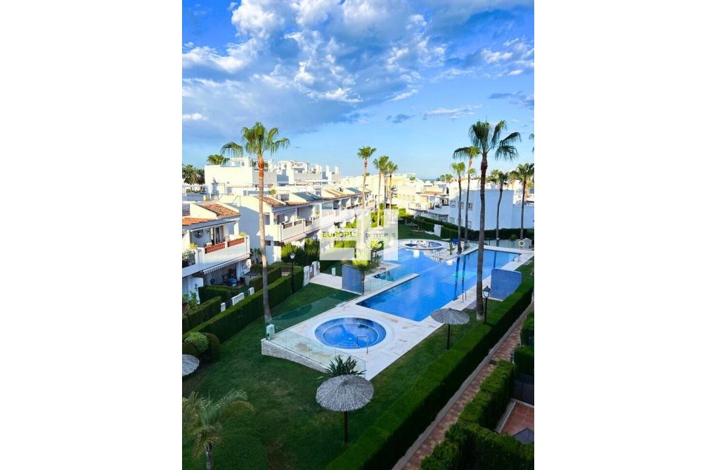 Revente - Appartement - Orihuela Costa - Villamartín