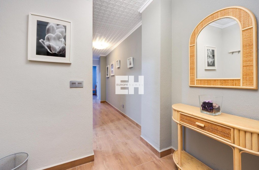 Revente - Appartement - Torrevieja - Acequion