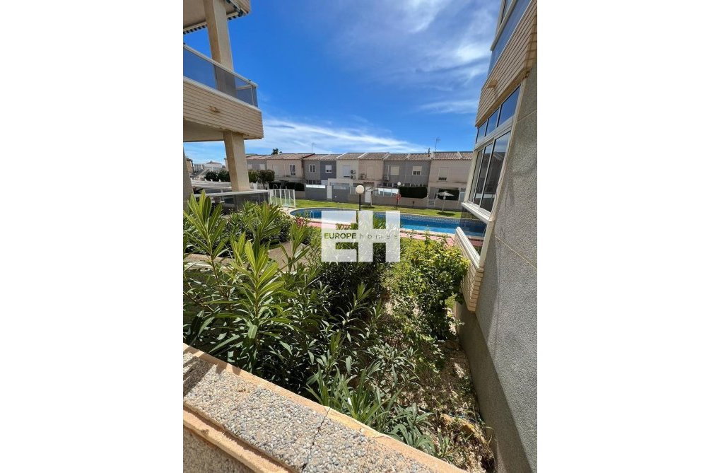 Revente - Appartement - Torrevieja - Aguas Nuevas