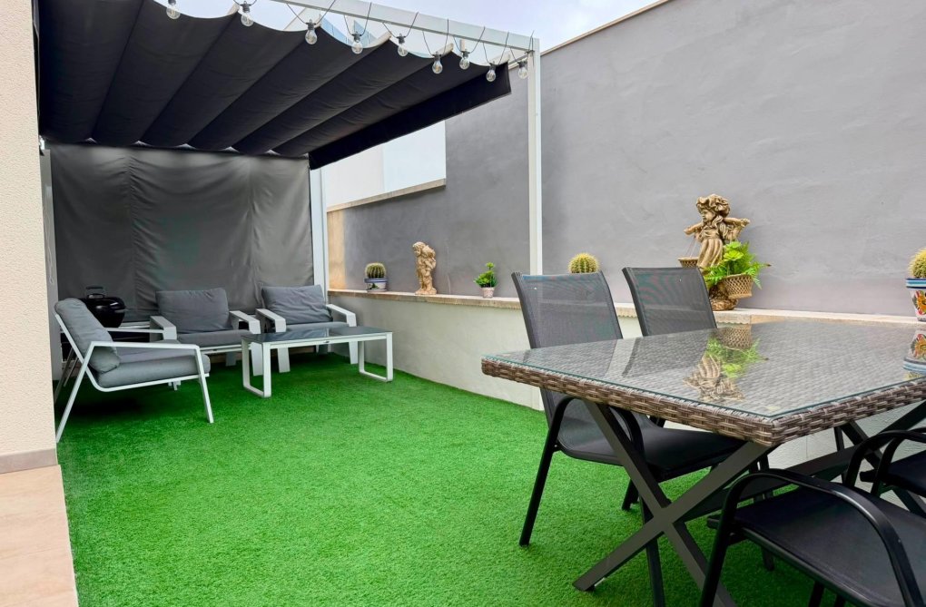 Revente - Appartement - Torrevieja - Aguas Nuevas