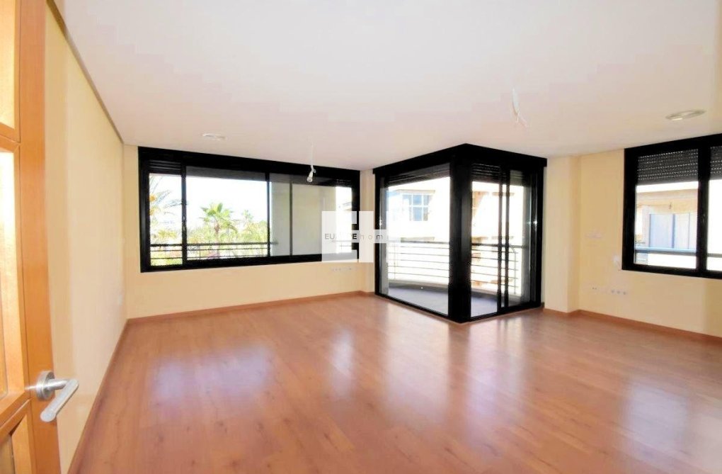 Revente - Appartement - Torrevieja - Centro - Muelle Pesquero