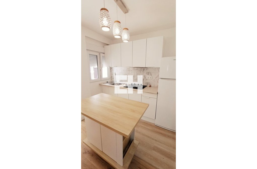 Revente - Appartement - Torrevieja - Centro