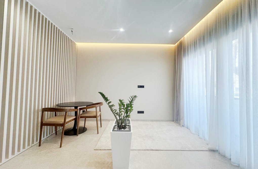 Revente - Appartement - Torrevieja - Centro