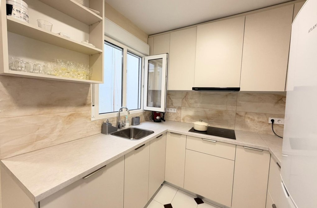 Revente - Appartement - Torrevieja - Centro