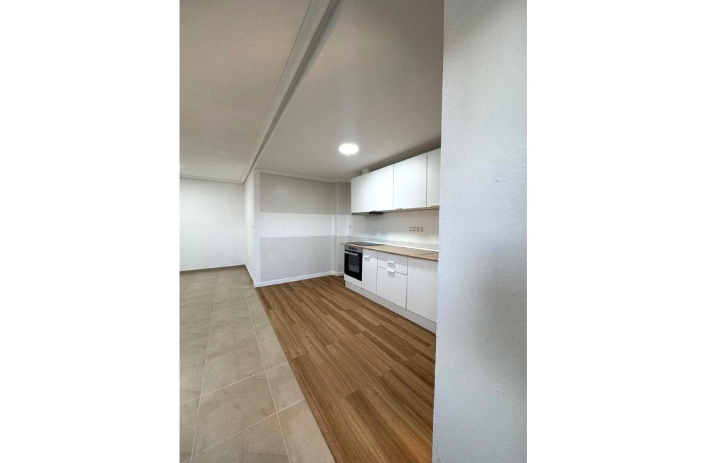 Revente - Appartement - Torrevieja - Centro