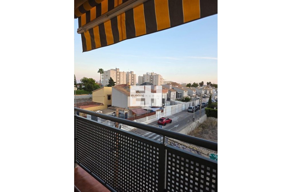 Revente - Appartement - Torrevieja - Nueva Torrevieja