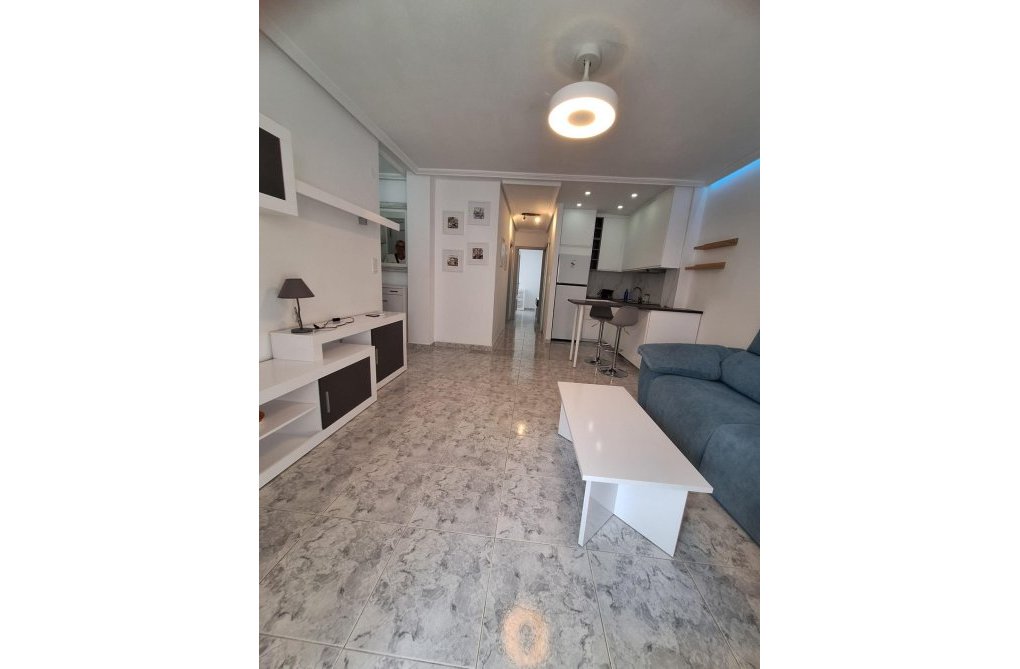 Revente - Appartement - Torrevieja - Nueva Torrevieja