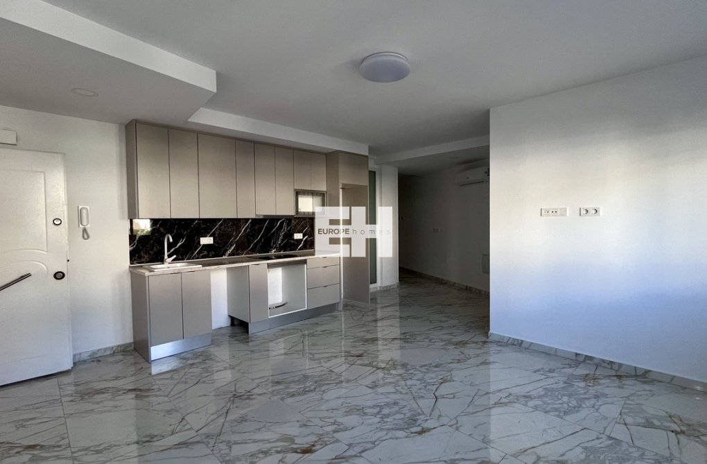 Revente - Appartement - Torrevieja - PLAYA LOS LOCOS