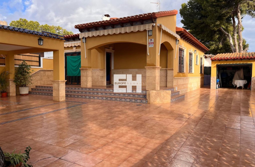 Revente - Semi Detached - Orihuela Costa - Punta Prima