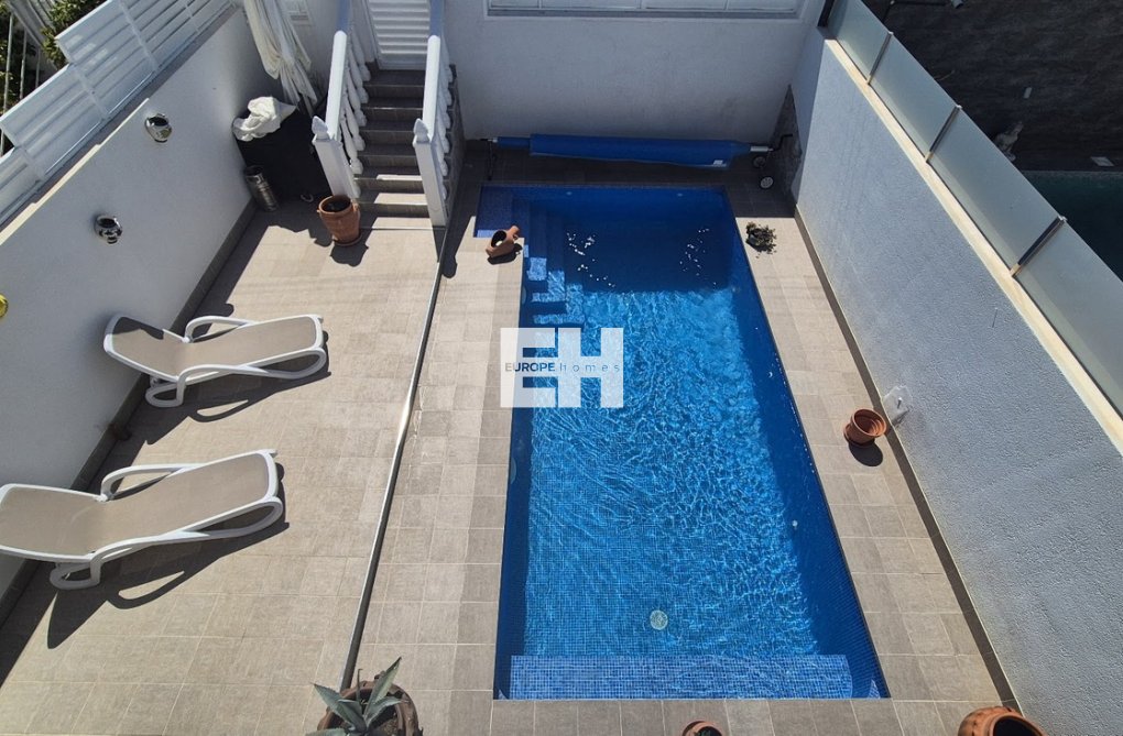 Revente - Semi Detached - Villamartin - Costa Blanca