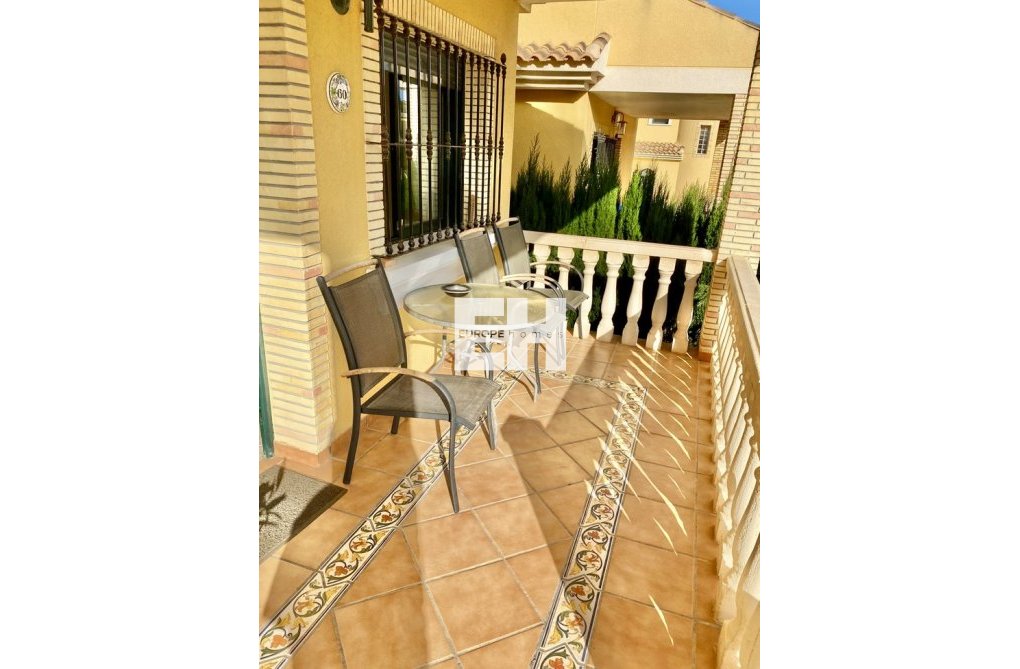 Revente - Semi Detached - Villamartin