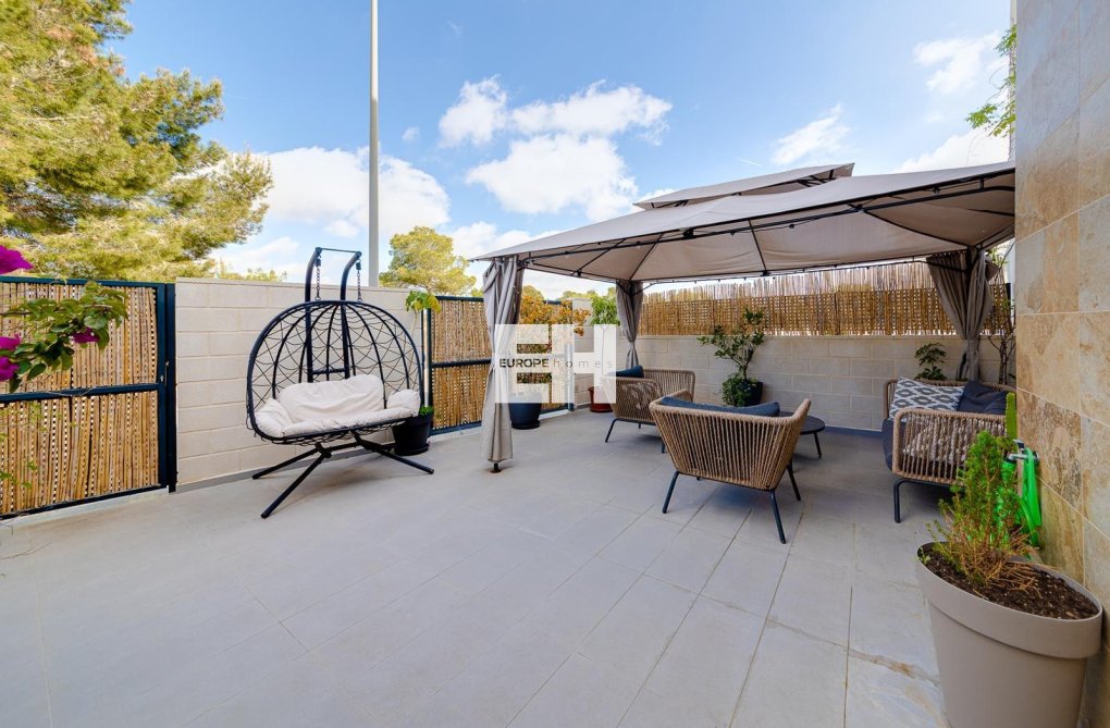 Revente - town house - Villamartin - Orihuela Costa