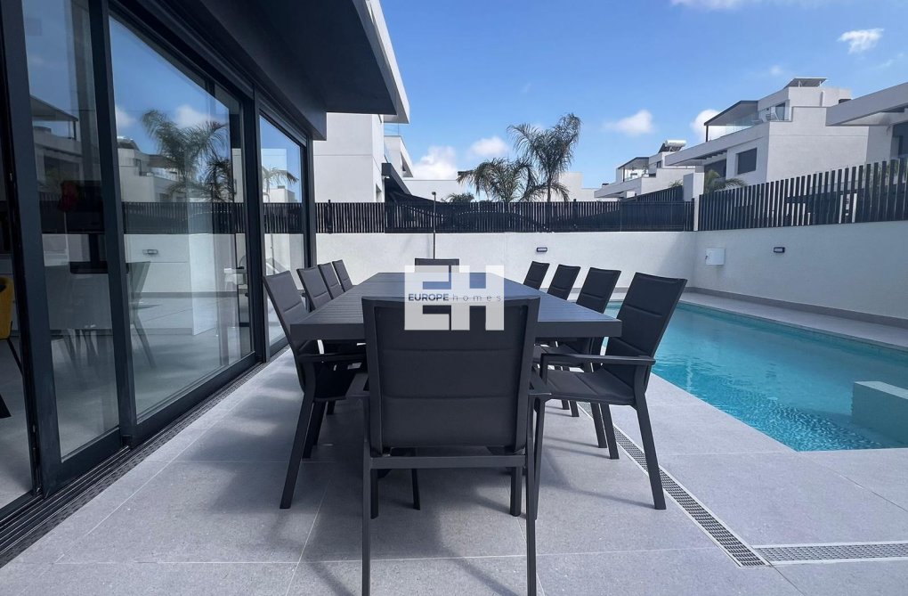 Revente - villa - Algorfa - Inland