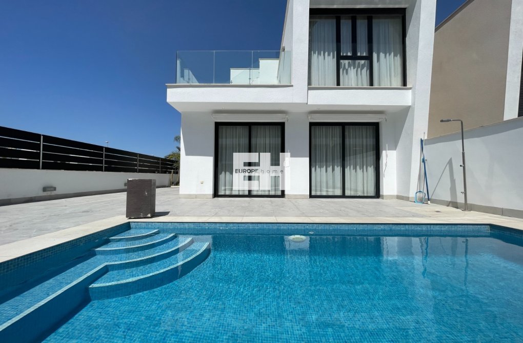 Revente - villa - Benijofar - Costa Blanca