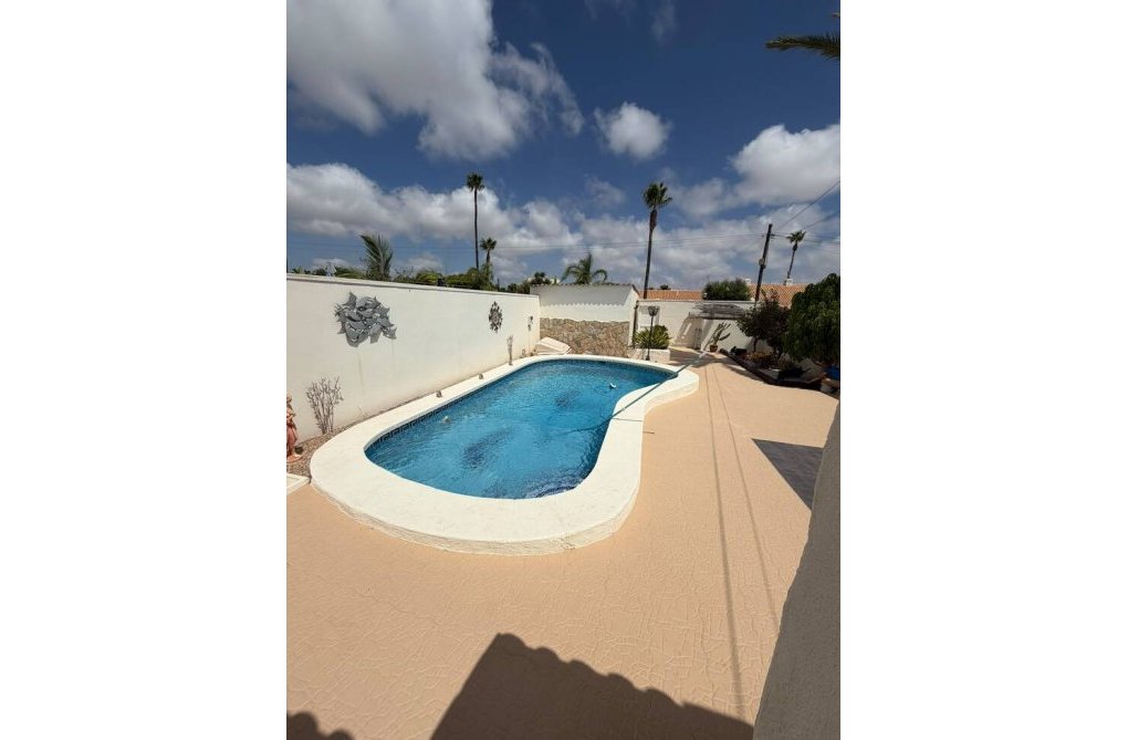 Revente - villa - Cabo Roig - Costa Blanca