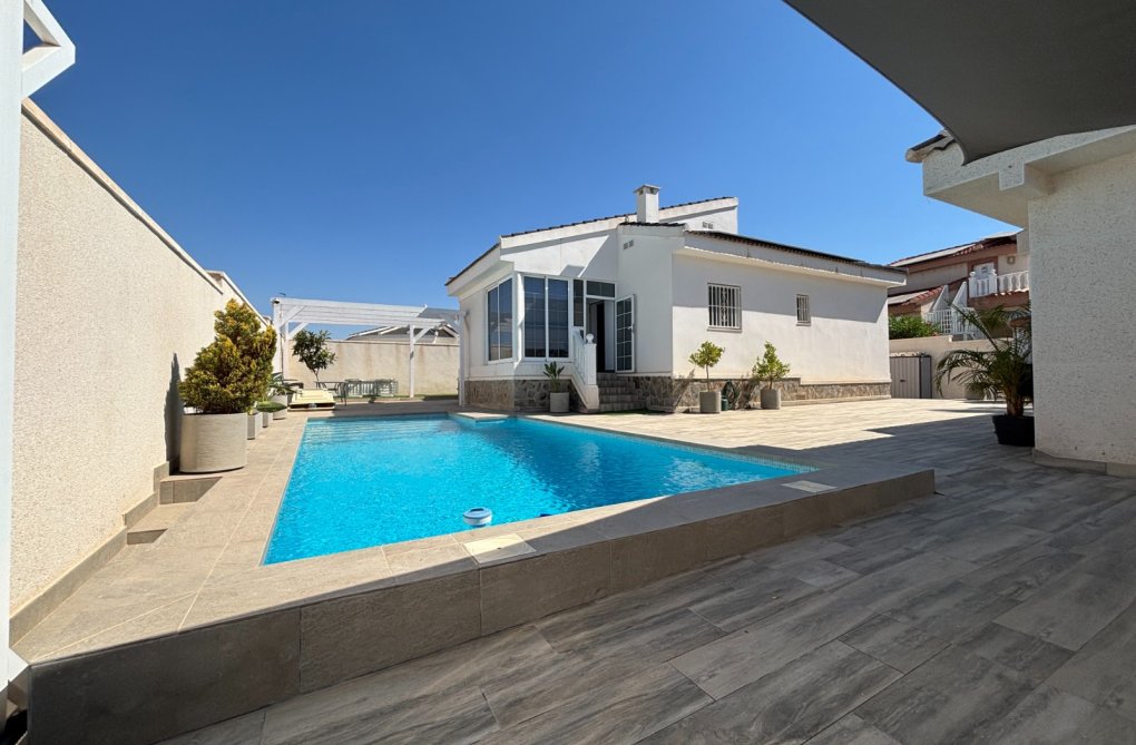 Revente - villa - Ciudad Quesada - Costa Blanca