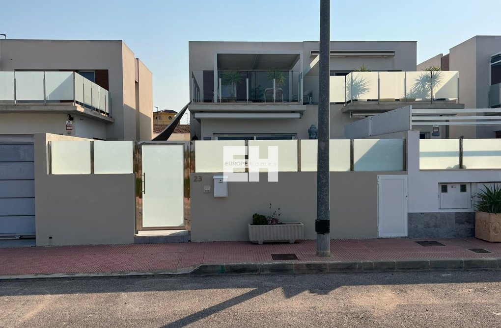 Revente - villa - Daya Vieja - Costa Blanca