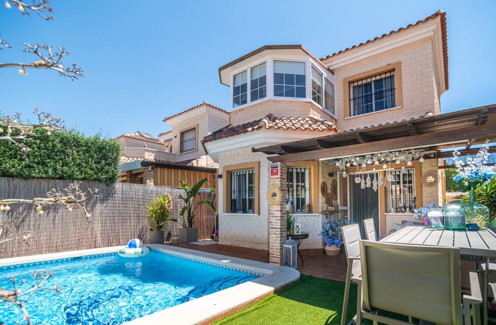 Revente - villa - Guardamar del Segura - Costa Blanca