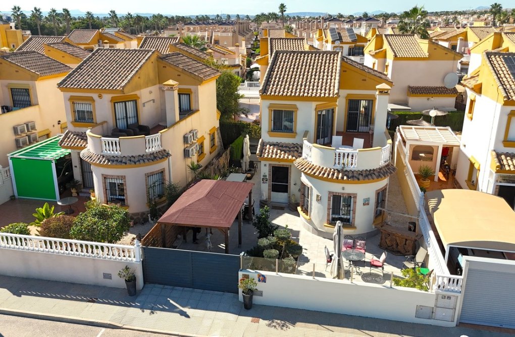 Revente - villa - Guardamar del Segura - Costa Blanca