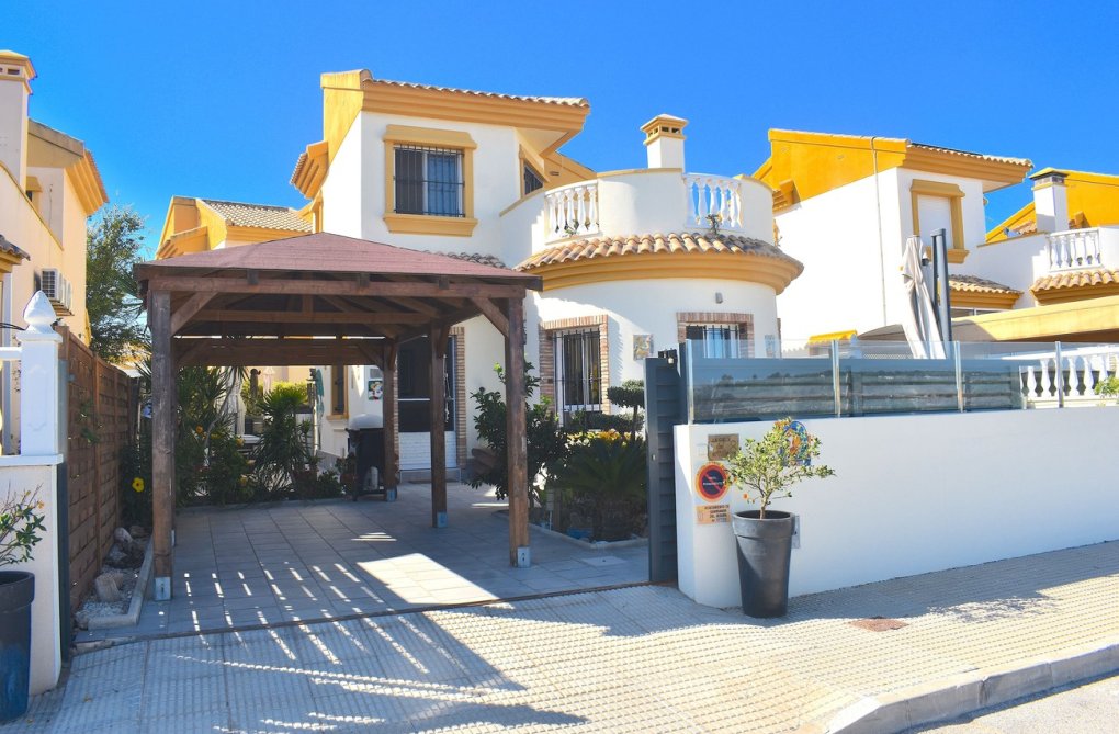 Revente - villa - Guardamar del Segura - Costa Blanca