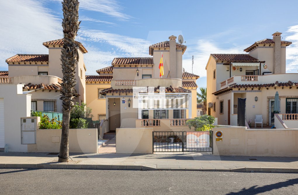 Revente - villa - Guardamar del Segura - El Raso