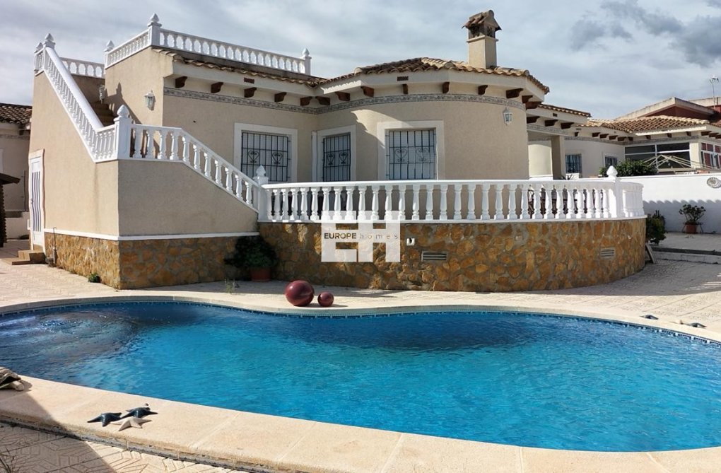 Revente - Villa Individuelle - Bigastro